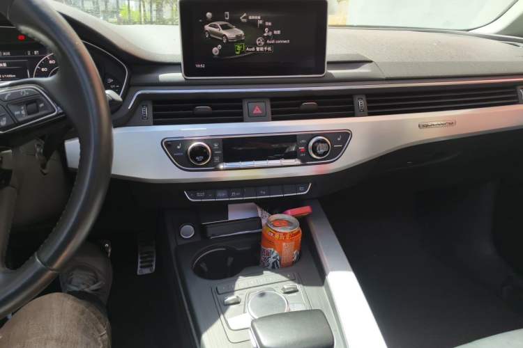 Used Audi A4L 2017 45 TFSI quattro Sport Edition Audio And AC Panel