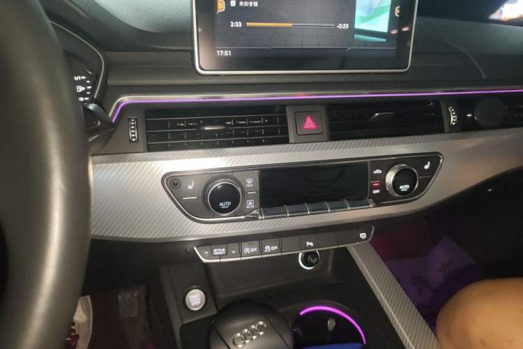 Used Audi A4L 2017 40 TFSI Fashion Model Audio And AC Panel