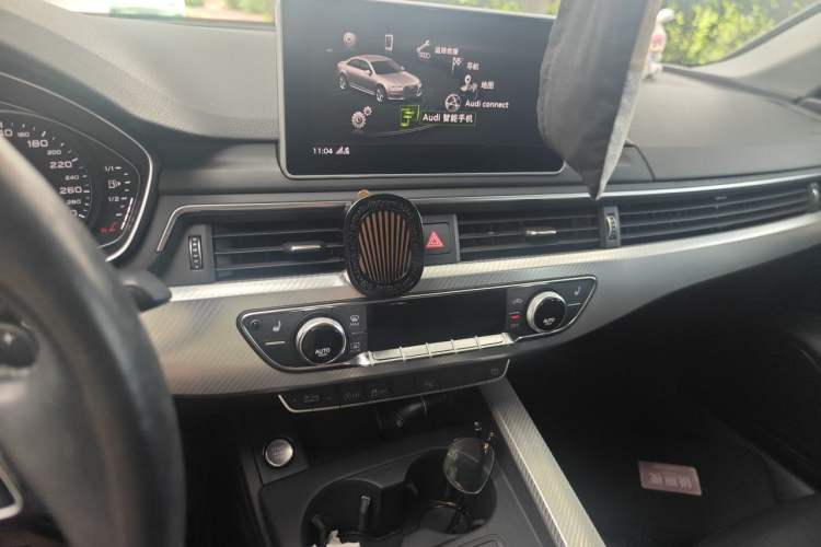 Used Audi A4L 2017 40 TFSI Fashion Model Audio And AC Panel