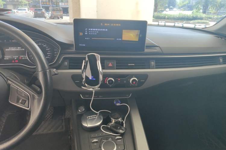 Used Audi A4L 2017 Plus 40 TFSI Ambition Model Audio And AC Panel