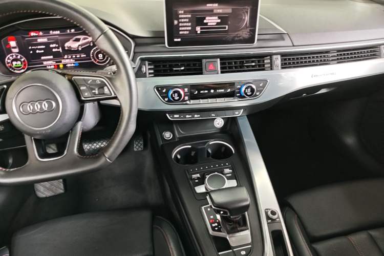 Used Audi A4L 2017 45 TFSI quattro Sport Edition Audio And AC Panel