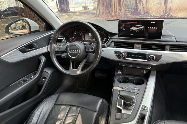 Used Audi A4L 2017 40 TFSI Fashion Model Audio And AC Panel