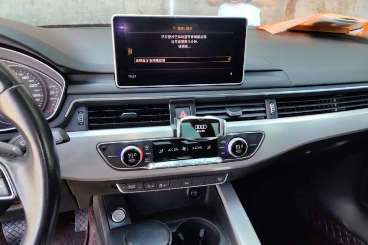 Used Audi A4L 2017 Plus 40 TFSI Fashion Model Audio And AC Panel