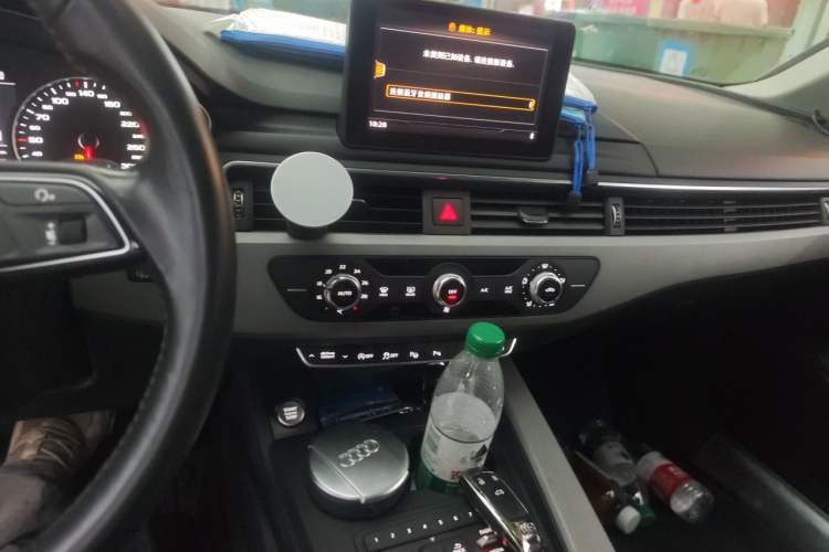 Used Audi A4L 2017 40 TFSI Ambition Edition Audio And AC Panel