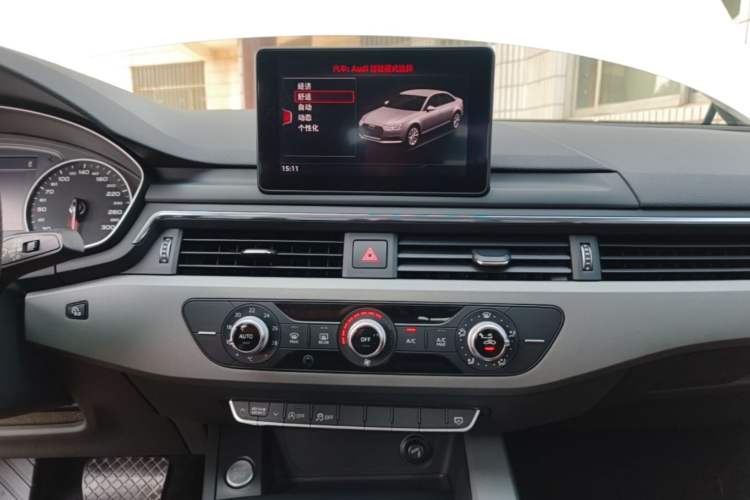 Used Audi A4L 2017 Plus 40 TFSI Ambition Model Audio And AC Panel