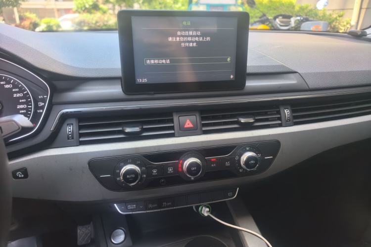 Used Audi A4L 2017 40 TFSI Ambition Edition Audio And AC Panel