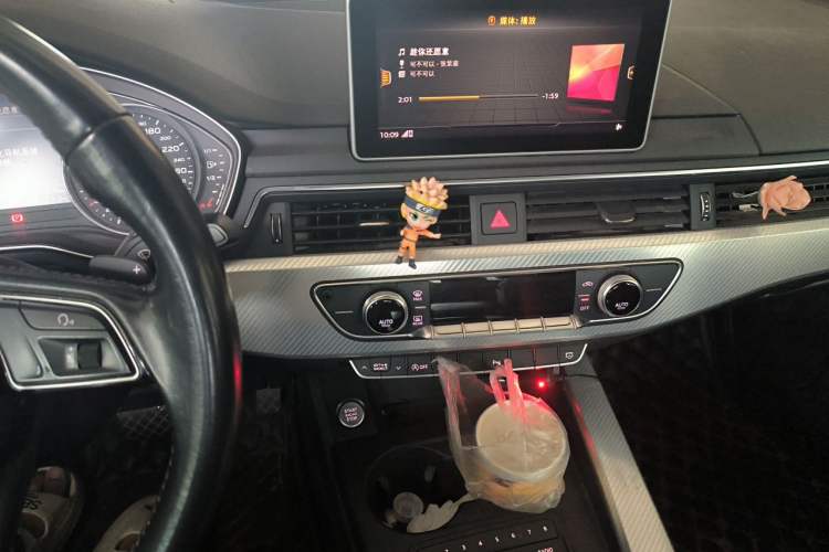 Used Audi A4L 2017 Plus 40 TFSI Fashion Model Audio And AC Panel