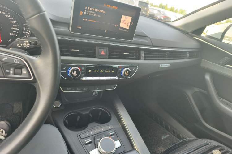 Used Audi A4L 2017 Plus 45 TFSI quattro Stylish Model Audio And AC Panel