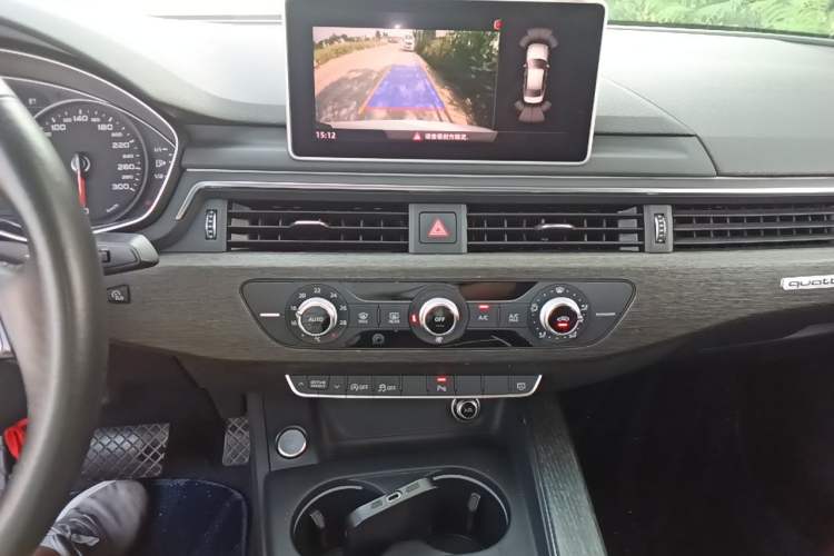 Used Audi A4L 2017 Plus 40 TFSI Ambition Model Audio And AC Panel