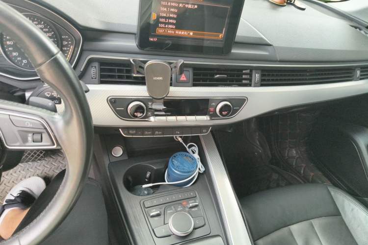 Used Audi A4L 2017 Plus 40 TFSI Fashion Model Audio And AC Panel