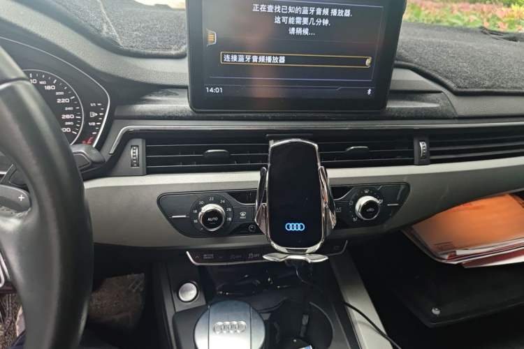 Used Audi A4L 2017 Plus 40 TFSI Ambition Model Audio And AC Panel