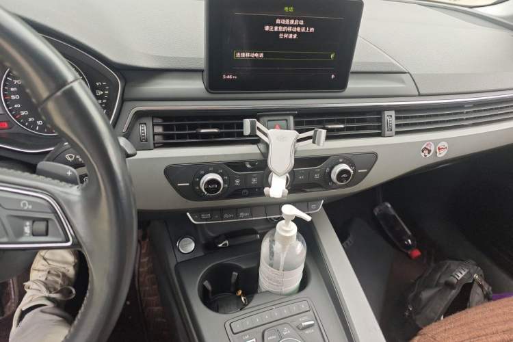 Used Audi A4L 2017 40 TFSI Ambition Edition Audio And AC Panel