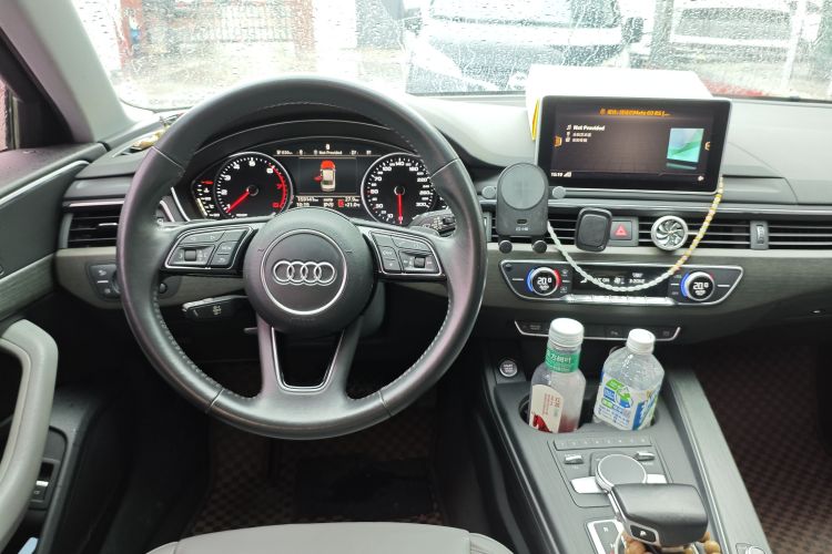 Used Audi A4L 2017 40 TFSI Style Edition Audio And AC Panel