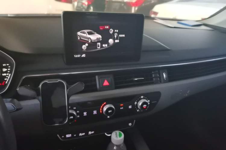 Used Audi A4L 2017 40 TFSI Ambition Edition Audio And AC Panel