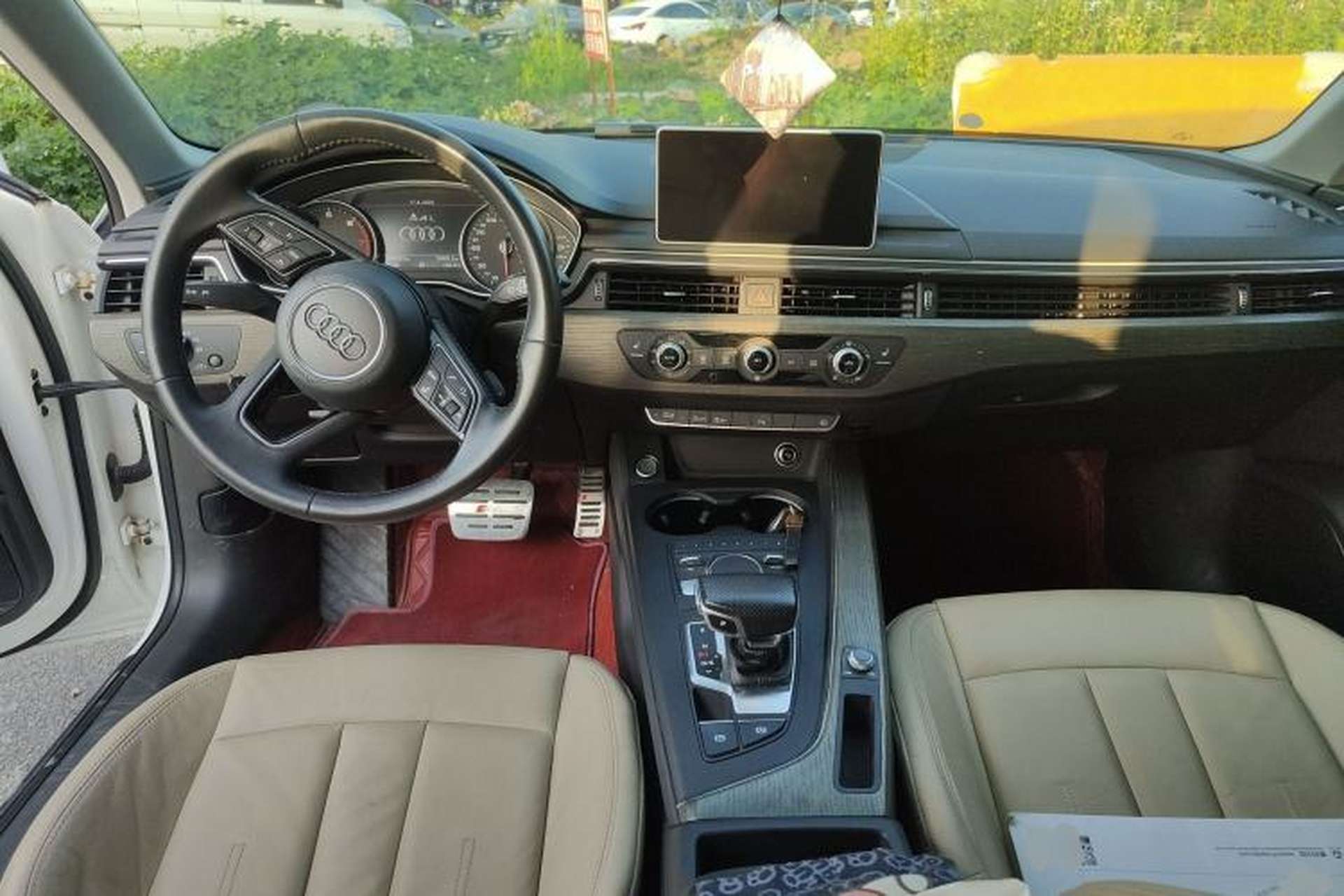 Used Audi A4L 2017 Plus 40 TFSI Ambition Model Center Console