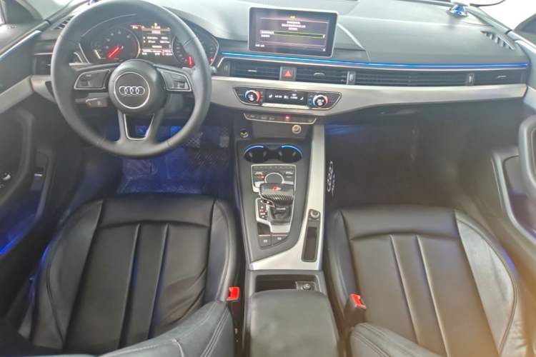 Used Audi A4L 2017 Plus 40 TFSI Fashion Model Center Console