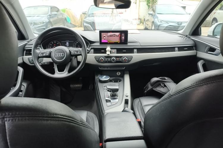 Used Audi A4L 2017 Plus 40 TFSI Ambition Model Center Console