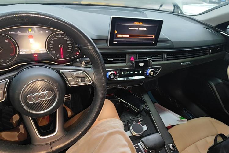Used Audi A4L 2017 45 TFSI quattro Style Edition Center Console