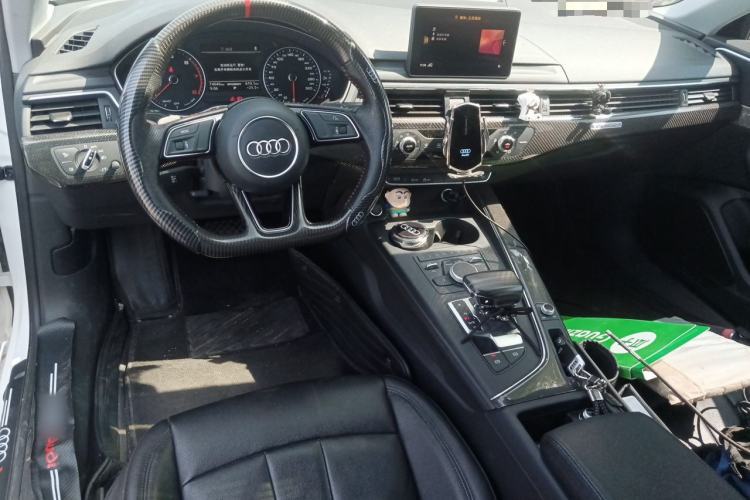 Used Audi A4L 2017 Plus 40 TFSI Ambition Model Center Console