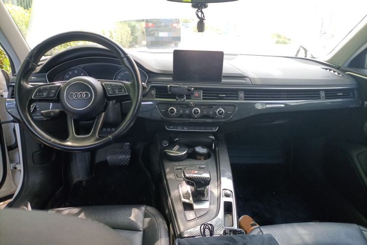 Used Audi A4L 2017 40 TFSI Ambition Edition Center Console