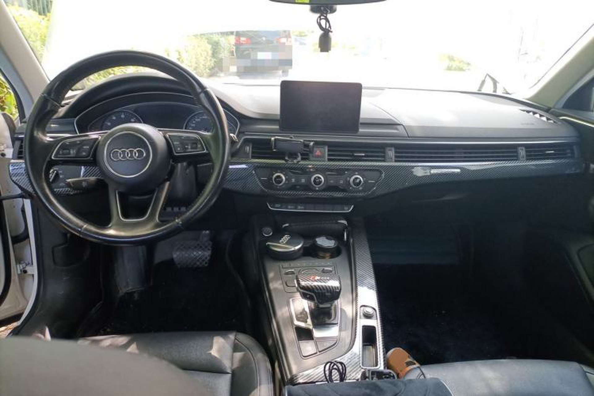 Used Audi A4L 2017 40 TFSI Ambition Edition Center Console