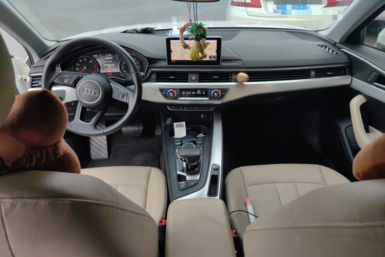 Used Audi A4L 2017 40 TFSI Fashion Model Center Console