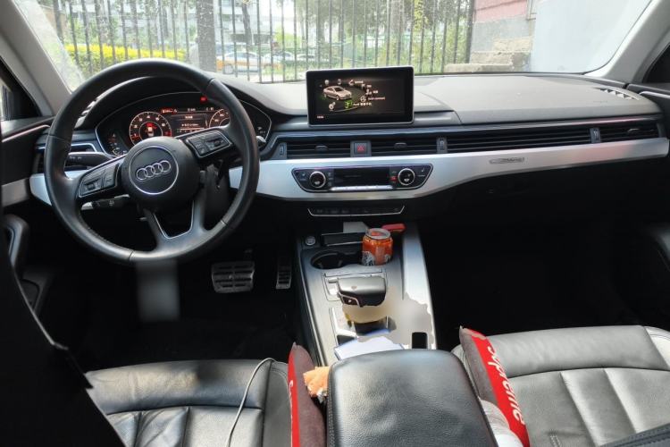 Used Audi A4L 2017 45 TFSI quattro Sport Edition Center Console