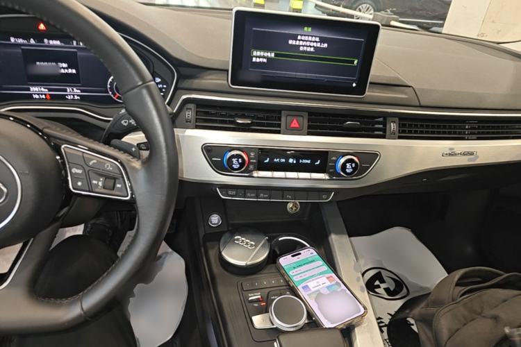 Used Audi A4L 2017 45 TFSI quattro Sport Edition Center Console