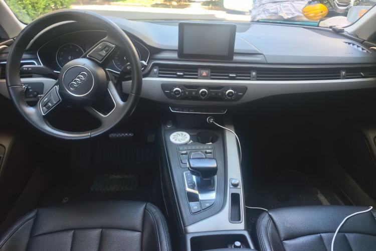 Used Audi A4L 2017 40 TFSI Ambition Edition Center Console