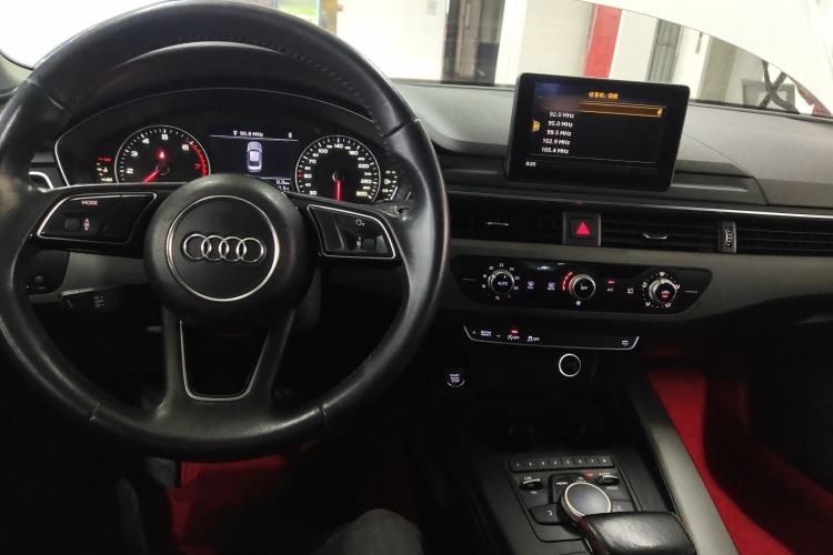 Used Audi A4L 2017 40 TFSI Ambition Edition Center Console