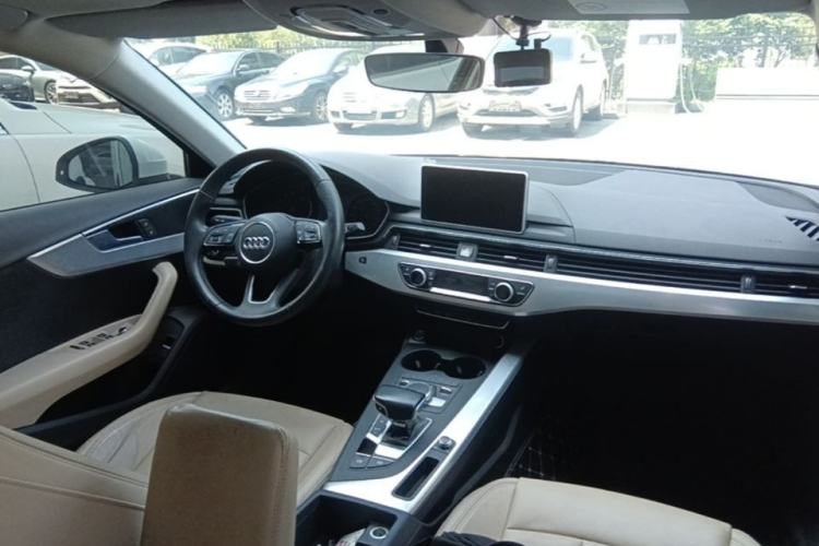 Used Audi A4L 2017 Plus 40 TFSI Fashion Model Center Console