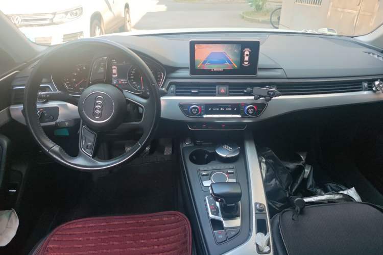 Used Audi A4L 2017 Plus 40 TFSI Ambition Model Center Console