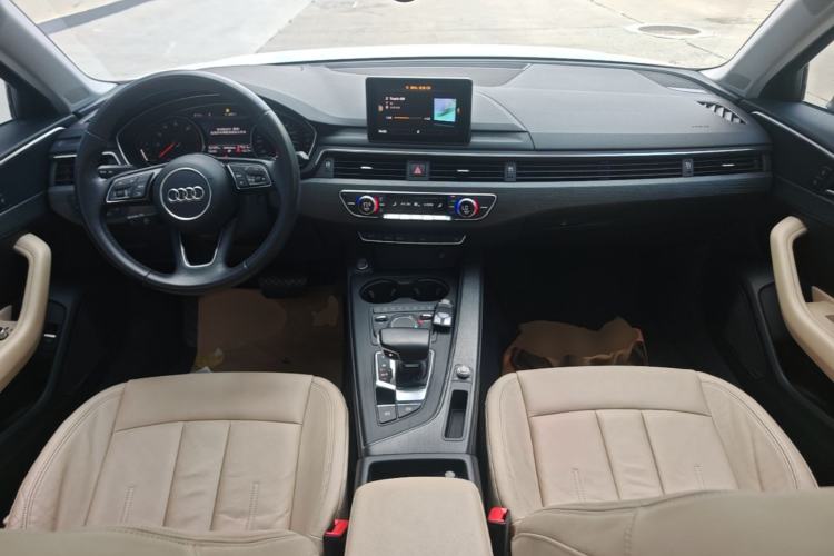Used Audi A4L 2017 40 TFSI Style Edition Center Console