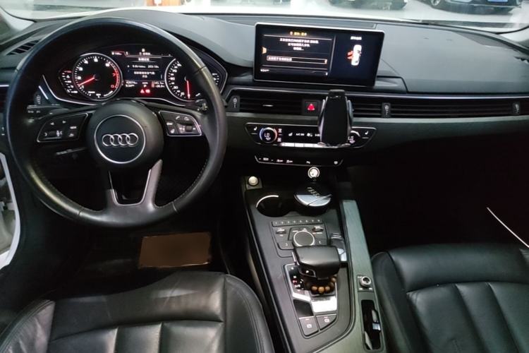 Used Audi A4L 2017 40 TFSI Style Edition Center Console