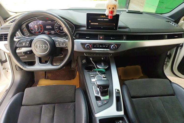 Used Audi A4L 2017 Plus 40 TFSI Sport Model Center Console