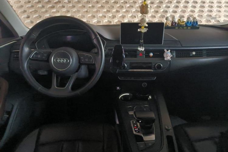 Used Audi A4L 2017 40 TFSI Style Edition Center Console