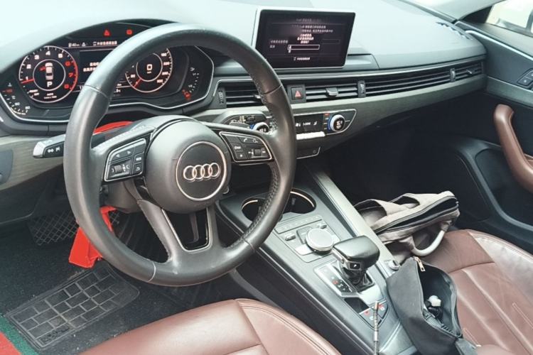 Used Audi A4L 2017 40 TFSI Style Edition Center Console