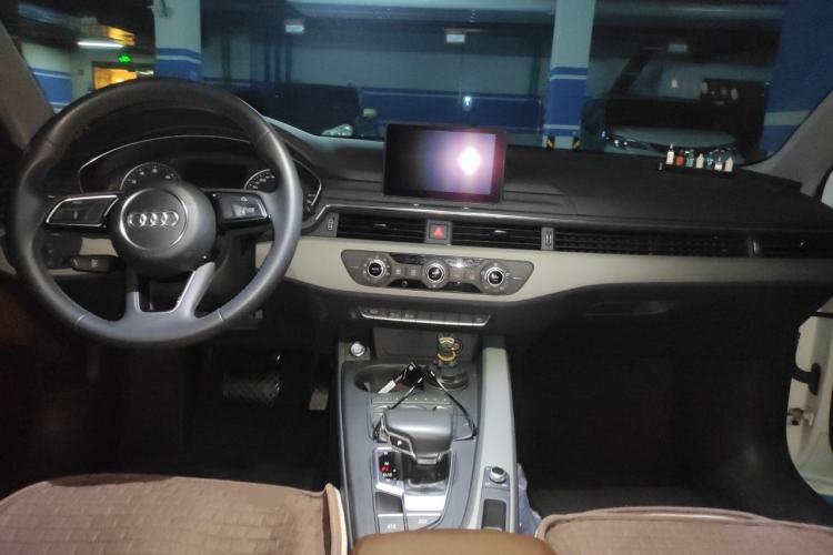 Used Audi A4L 2017 40 TFSI Ambition Edition Center Console