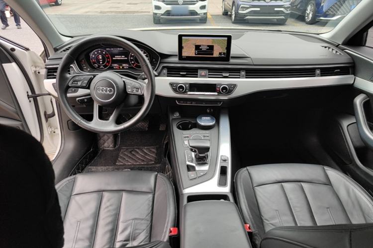 Used Audi A4L 2017 Plus 40 TFSI Sport Model Center Console