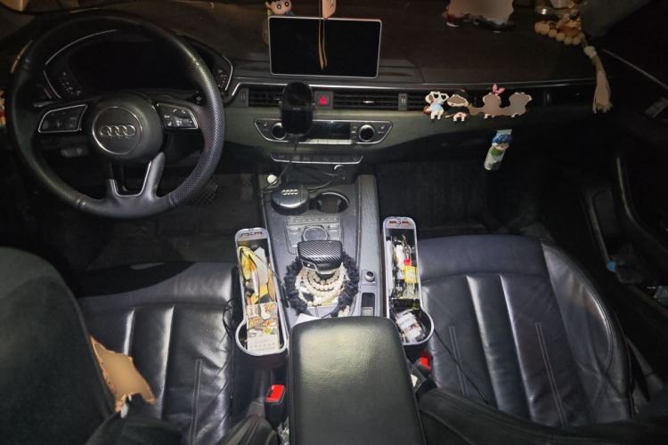 Used Audi A4L 2017 Plus 40 TFSI Style Edition Center Console