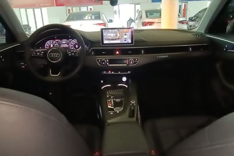 Used Audi A4L 2017 45 TFSI quattro Style Edition Center Console