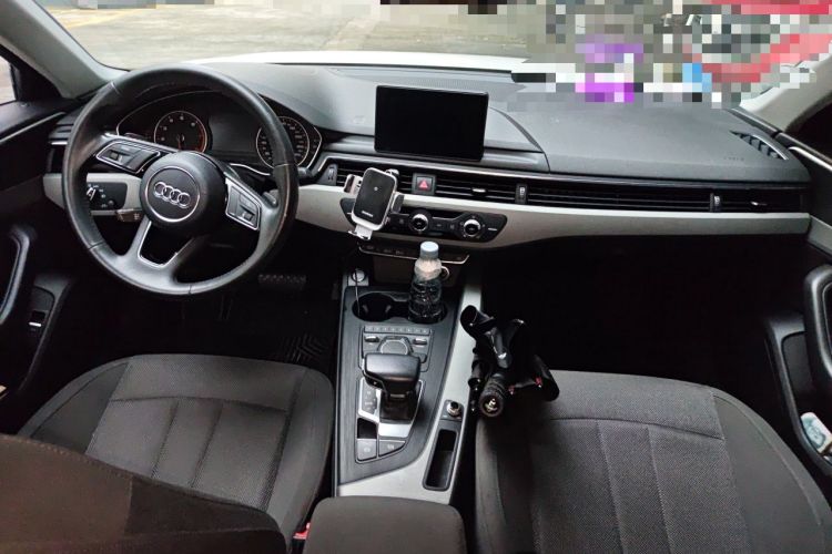 Used Audi A4L 2017 Plus 40 TFSI Ambition Model Center Console