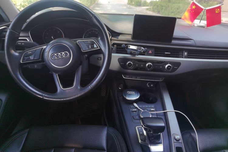 Used Audi A4L 2017 Plus 40 TFSI Ambition Model Center Console