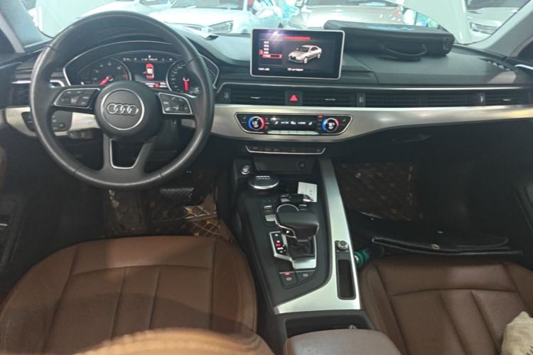 Used Audi A4L 2017 40 TFSI Fashion Model Center Console