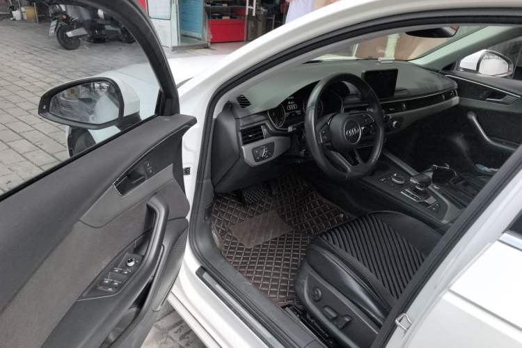 Used Audi A4L 2017 Plus 40 TFSI Ambition Model Driver Seat