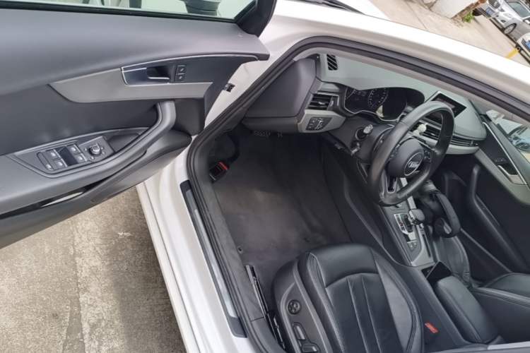 Used Audi A4L 2017 Plus 40 TFSI Ambition Model Driver Seat