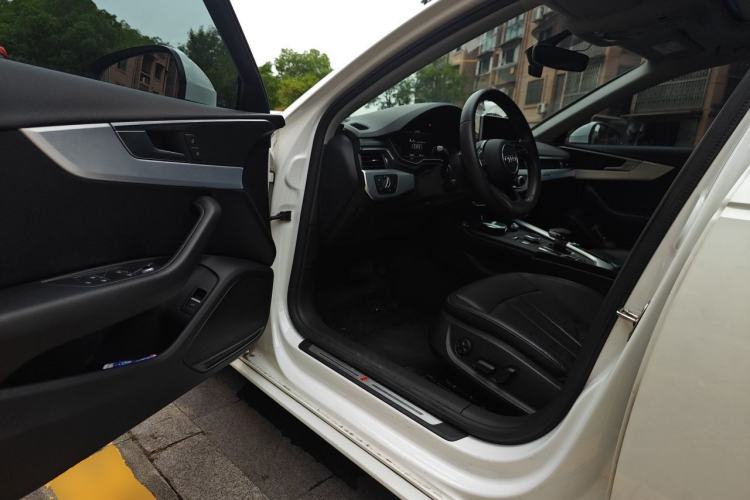 Used Audi A4L 2017 45 TFSI quattro Sport Edition Driver Seat