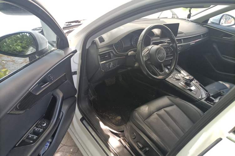 Used Audi A4L 2017 40 TFSI Ambition Edition Driver Seat
