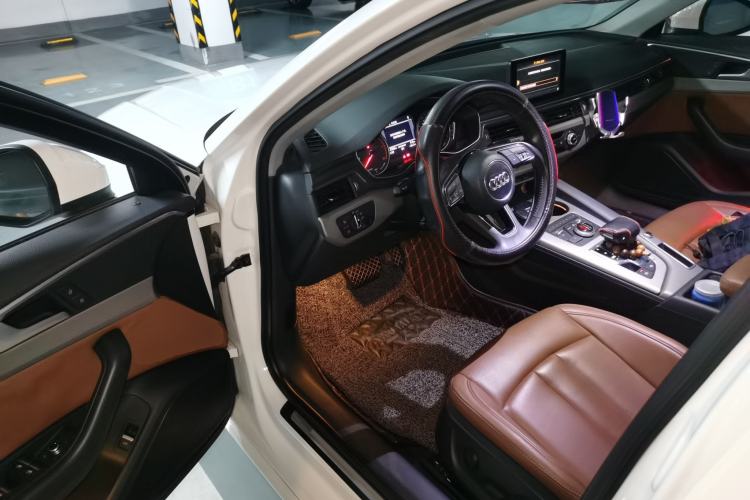 Used Audi A4L 2017 40 TFSI Ambition Edition Driver Seat