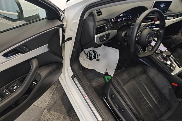 Used Audi A4L 2017 45 TFSI quattro Sport Edition Driver Seat